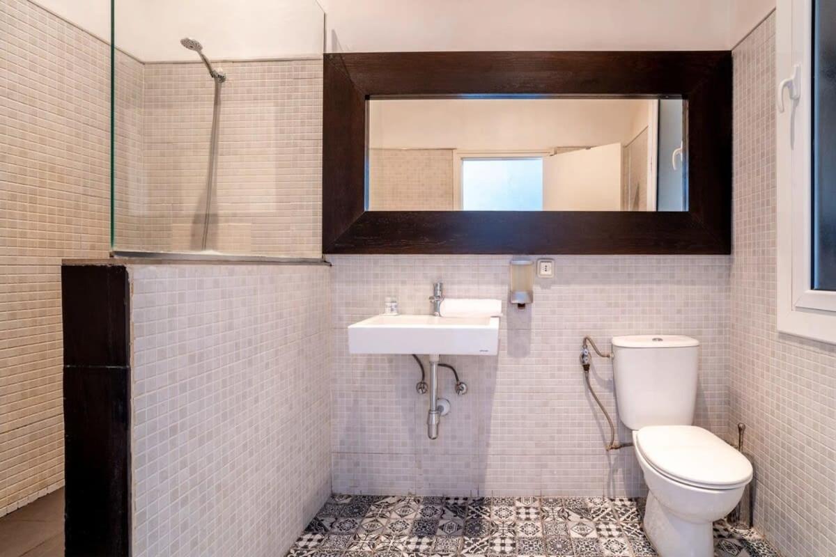 Comfortable And Huge 4bd - 2bth Rambla Catalunya Apartment